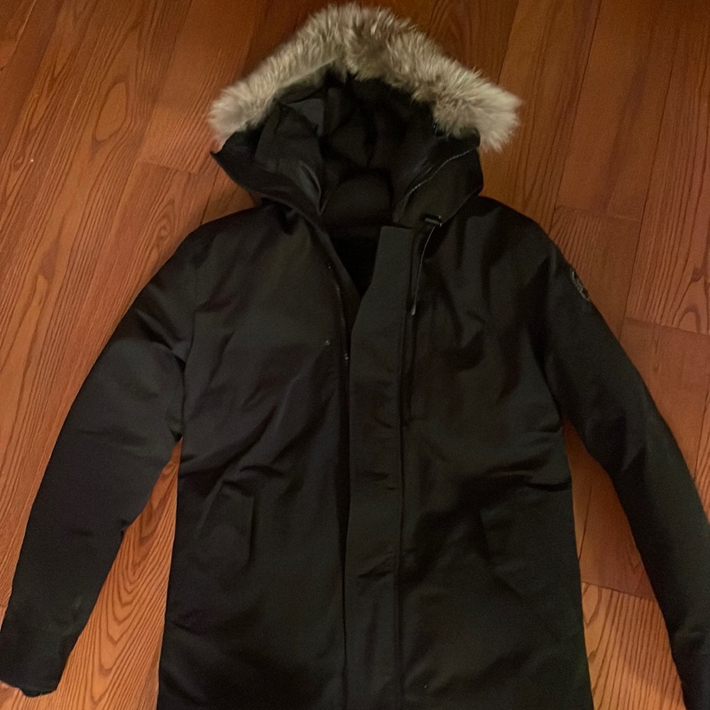 Authentic Canada goose black label women’s parka size small